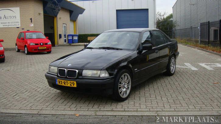 BMW 3-Serie 1.8 I 318 1997 Zwart