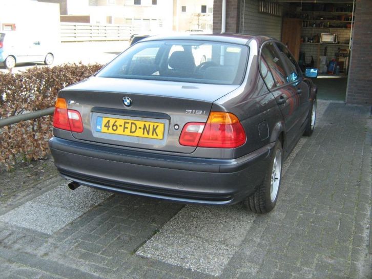 BMW 3-Serie 1.9 I 316 2000 Grijsmet ecc lmv nap