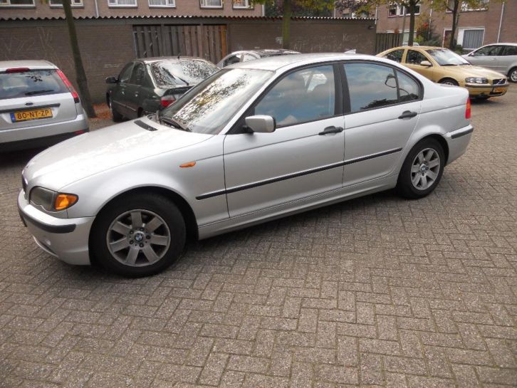 BMW 3-Serie 1.9 I 316 AUT 2002 Grijs NAP 184825km