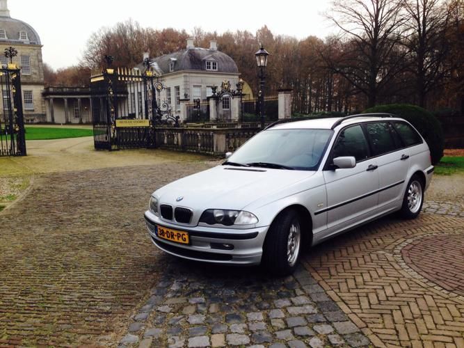 BMW 3-Serie 1.9 I 318 Touring 1999 Grijs