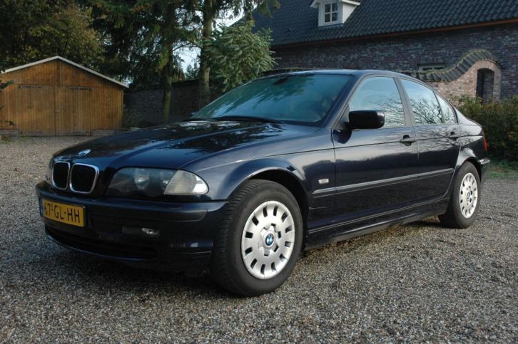 BMW 3-Serie 2.0 320D AUT 2001 Blauw