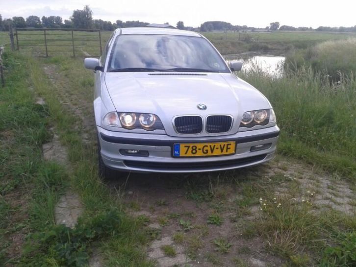 BMW 3-Serie 2.0 D 320 2001 Grijs