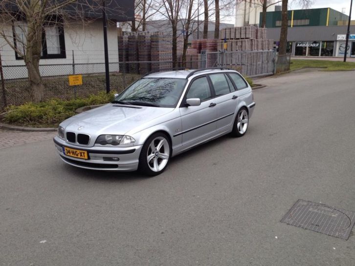 BMW 3-Serie 2.0 D 320 Touring AUT 2001 Grijs