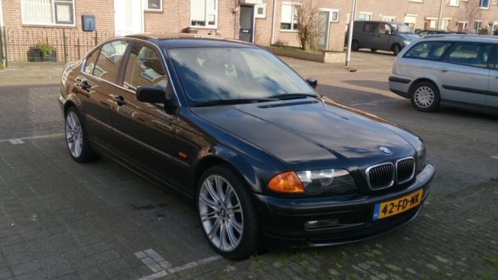 BMW 3-Serie 2.0 I 320 2000 Zwart