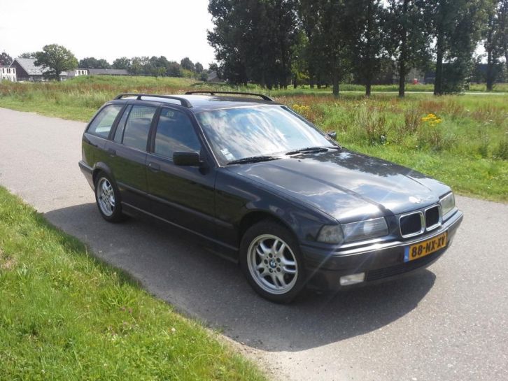 BMW 3-Serie 2.0 I 320 Touring 1996 Zwart LederClimate