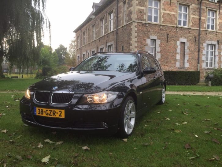 BMW 3-Serie 2.0 I 320 Touring 2007 Zwart