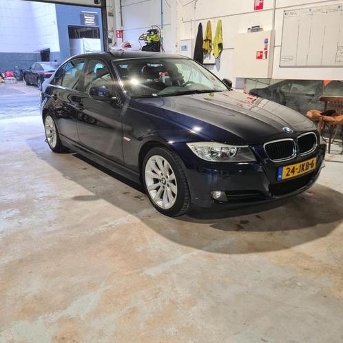 BMW 3-Serie 2.0 I 320i 170 PK AUT 2009 SEDAN Blauw