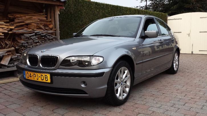 BMW 3-Serie 2.2 I 320 2004 Grijs vaste prijs