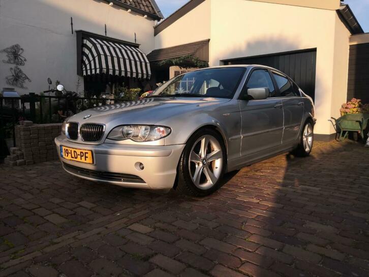 BMW 3-Serie 2.2 I 320 AUT 2002 Grijs