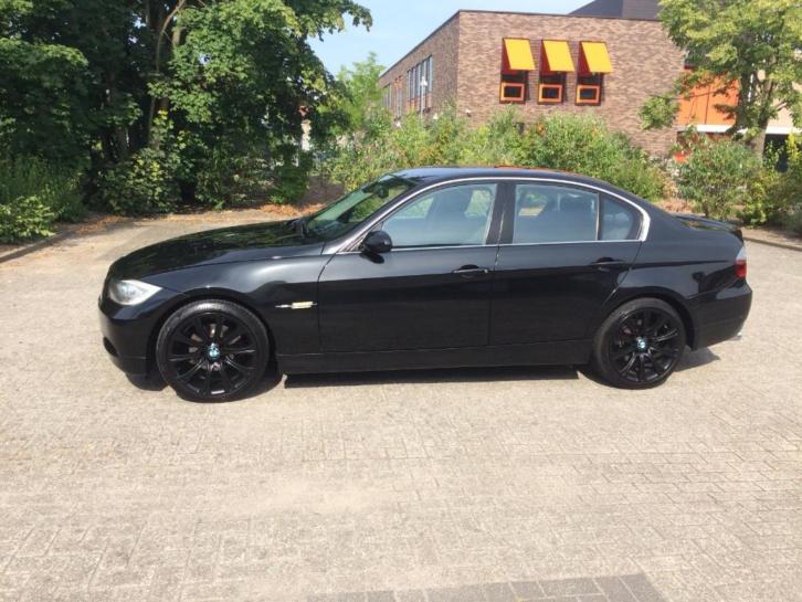 BMW 3-Serie 2.5 I 325 2005 Zwart