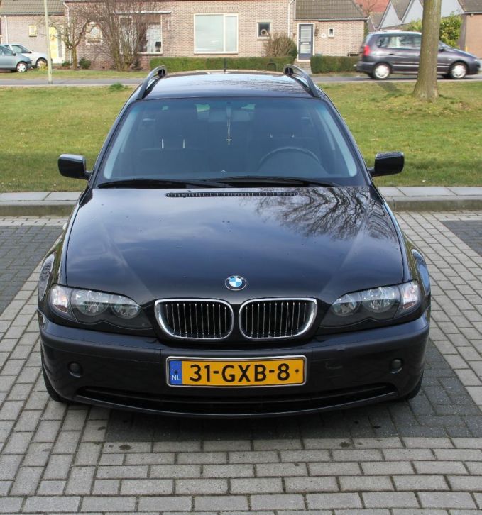 BMW 3-Serie 3.0 330D Touring AUT 2003 Zwart