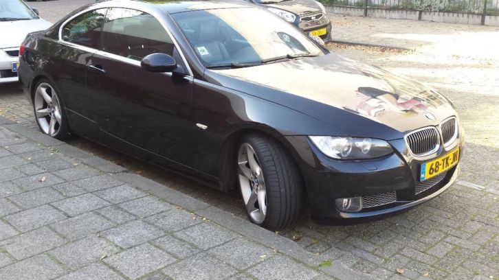 BMW 3-Serie 3.0 I 335 Coupe AUT 2006 Zwart