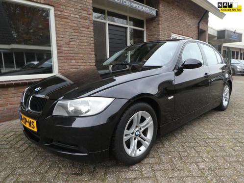 BMW 3-serie 318i Business Line Navi  Leder