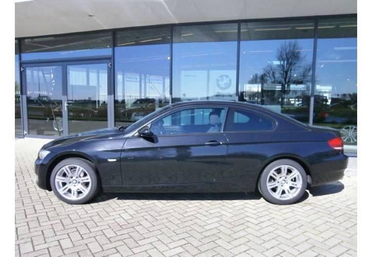 BMW 3-SERIE 320d Coupe