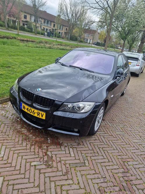 BMW 3-serie 320i Zwart