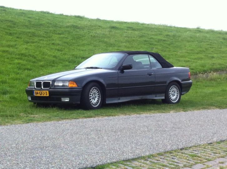 BMW 3-Serie 325 1993 Zwart