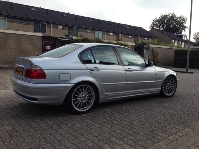 BMW 3-Serie 330d 2000 Grijs TOP AUTO 220pk