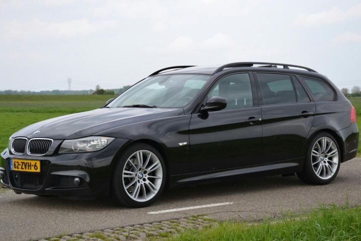 BMW 3-Serie 330DA Touring M-pakket Full (logic7)