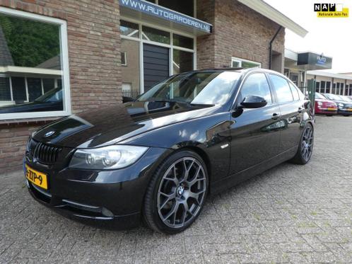 BMW 3-serie 330xi High Executive Automaat  leder  Navi