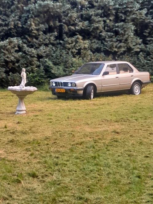 BMW 3-Serie (e30) 318 1985 Beige