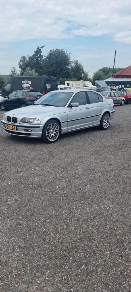BMW 3-Serie (e46) 2.2 I 320 AUT 2001 Grijs