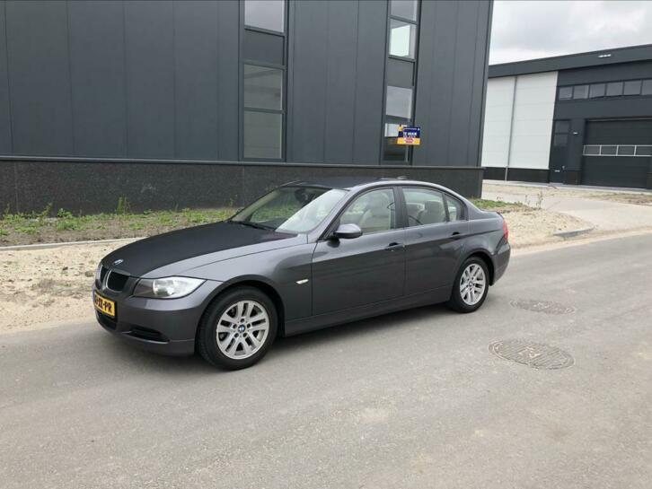 BMW 3-Serie (e90) 2.0 I 318 2007 Grijs