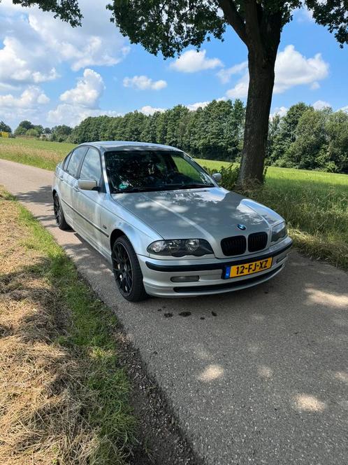 BMW 3-Serie (e90) 2.0 I 320 2000 Grijs