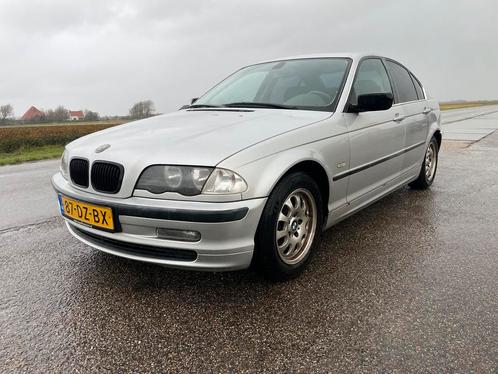 BMW 3-Serie (e90) 2.5 I 323 AUT 2000 Zilver of Grijs