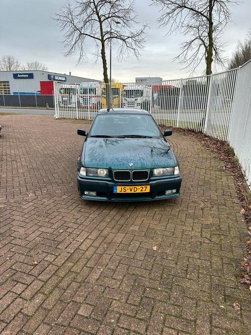 BMW 3-Serie (e90) 2.5 I 325 E2 1994 Groen