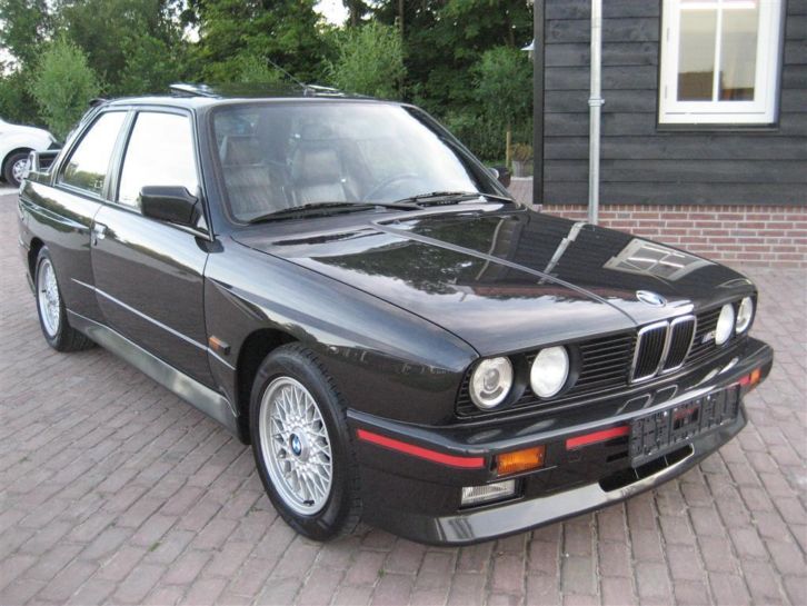 BMW 3-Serie M3 E30 81000km originele nieuwstaat leer ,schuif