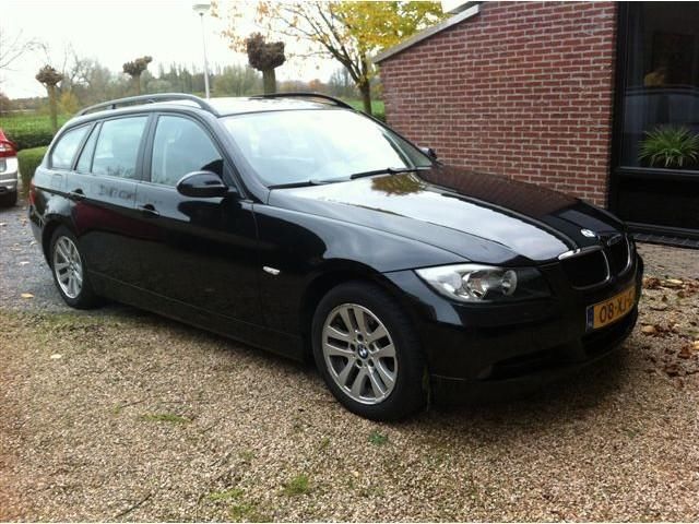 BMW 3 Serie Touring 320d Executive nieuwe turbo  2007