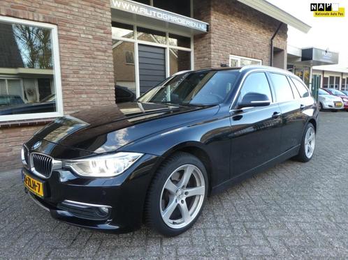 BMW 3-serie Touring 320d High Executive Leder  Navi