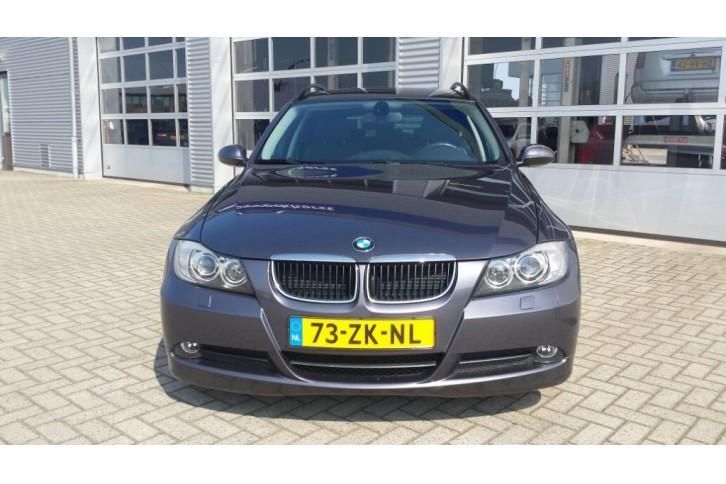 BMW 3 Serie Touring 320i High Executive (bj 2008, automaat)