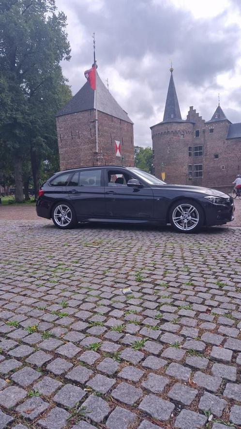 BMW 3-Touring (f31 318i 136pk Aut 2019 ,Zwart, M pakket