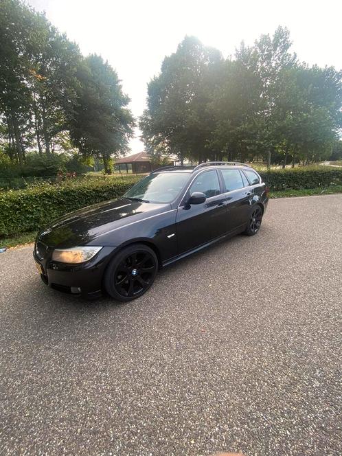 BMW 318D 2010 Facelift