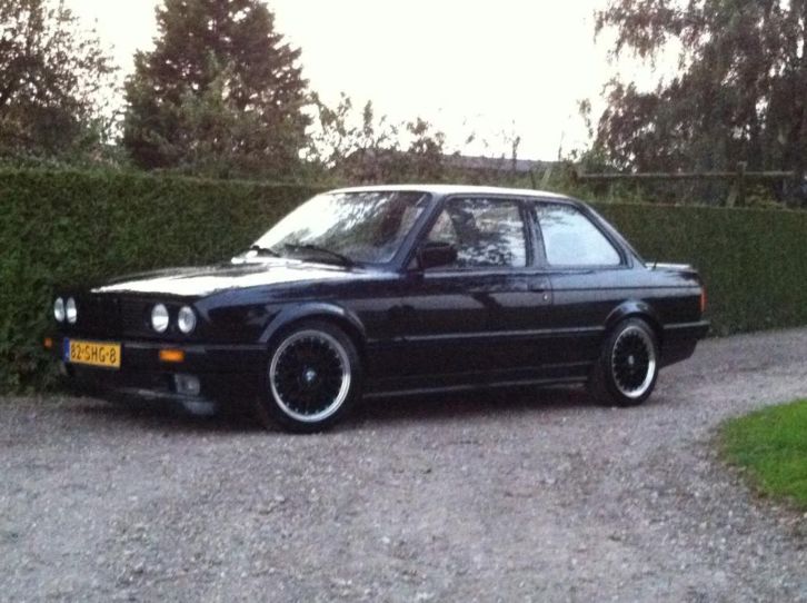 BMW 320i E30 Autom. 129pk. 2drs. Nette auto, inruil mogelijk