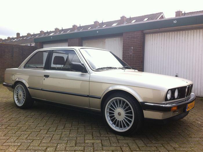 BMW - 325e k6 - 1985