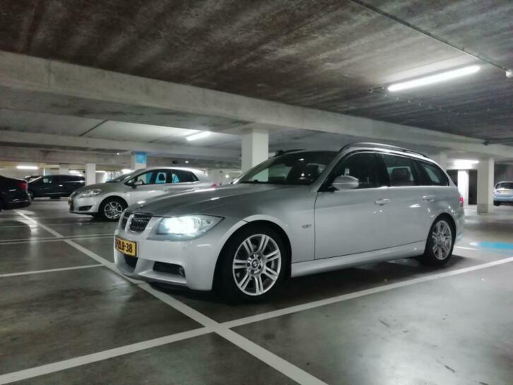 BMW 325i M-Touring