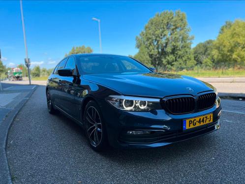 BMW 5-Serie 2.0 520D 2017 Blauw