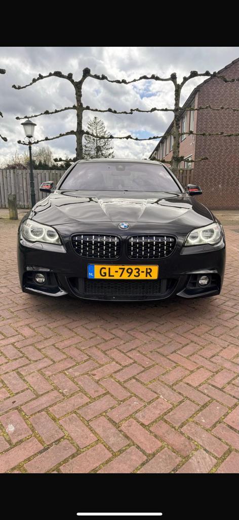 BMW 5-Serie 2.0 520iAUT 2015 Zwart