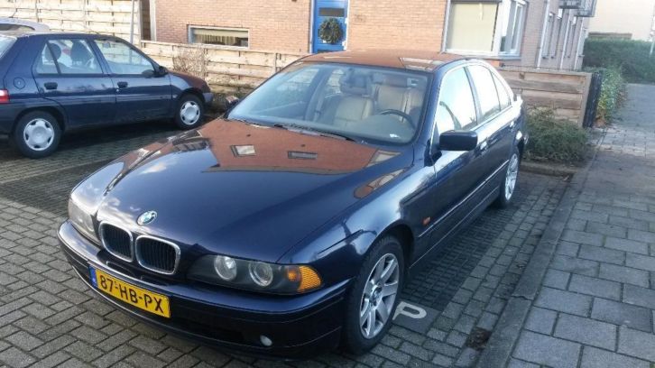 BMW 5-Serie 2.2 I 520 2001 Blauw