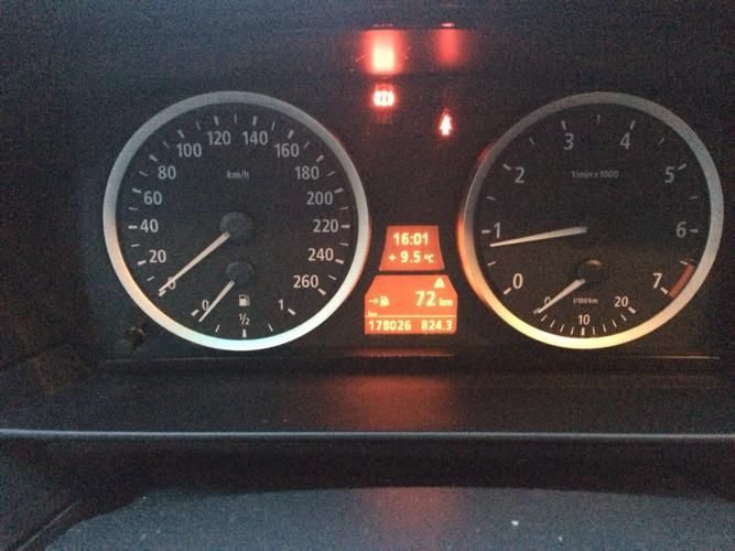 BMW 5-Serie 2.2 I 520 2003 Zwart