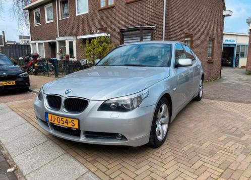 BMW 5-Serie 2.2 I 520 AUTOMAAT NAVI YOUNGTIMER BOEKJESSL