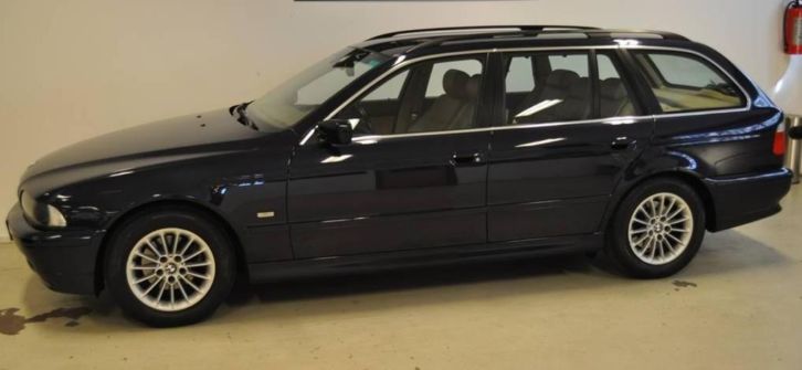 BMW 5-Serie 2.5 I 525 Touring AUT 2004 Blauw