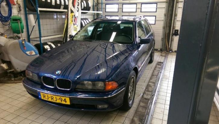 BMW 5-Serie 2.8 I 528 Touring AUT 1997 Blauw