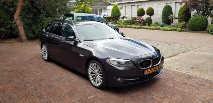 BMW 5-Serie 3.0 525D (6cyl) Touring AUT 2011 High Executive