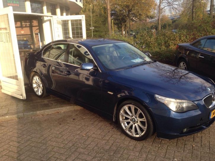 BMW 5-Serie 3.0 D 530 AUT 2003 Blauw