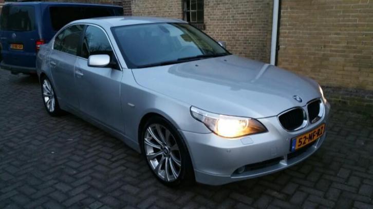 BMW 5-Serie 3.0 D 530 AUT 2003 Grijs