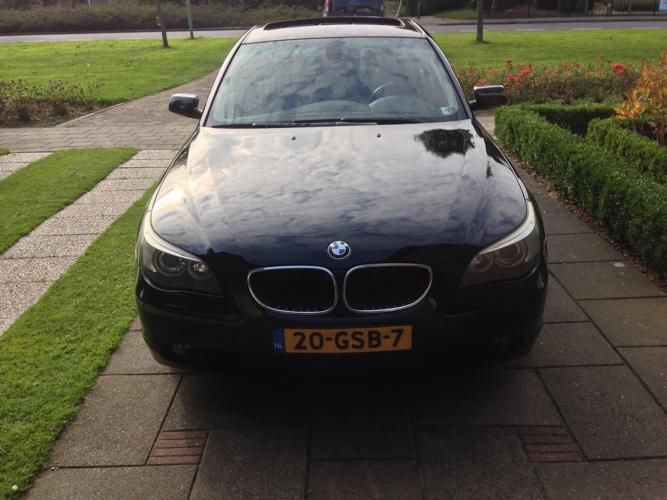 BMW 5-Serie 3.0 D 530 AUT 2004 Zwart e60