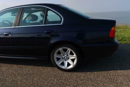 BMW 5-Serie 3.0 I 530 AUT 2000 Blauw